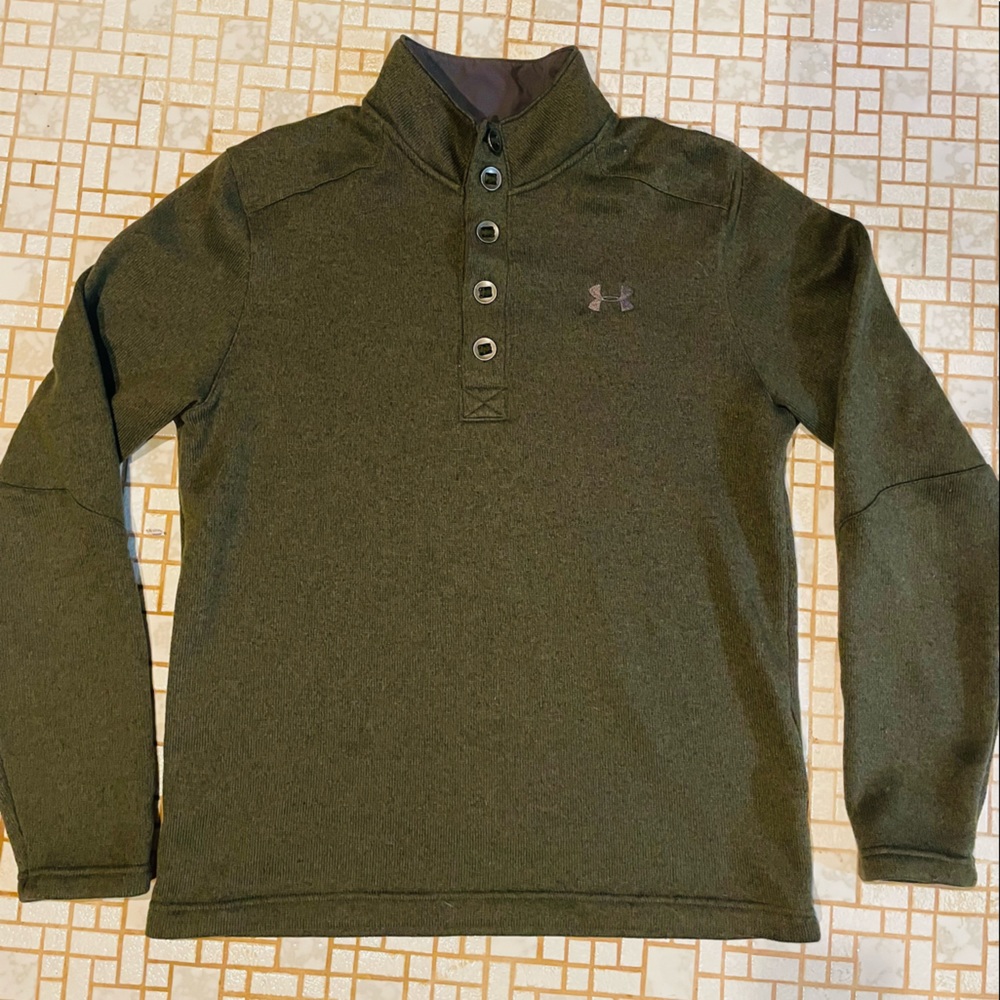 Mens Under Armour Cold Gear 5 Button Sweater size L perfect condition